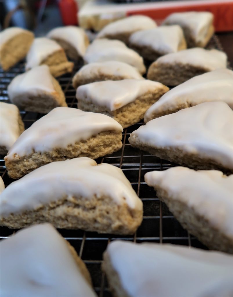 vanilla chai tea scones