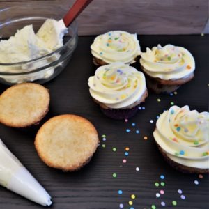 cupcakes with buttercream
